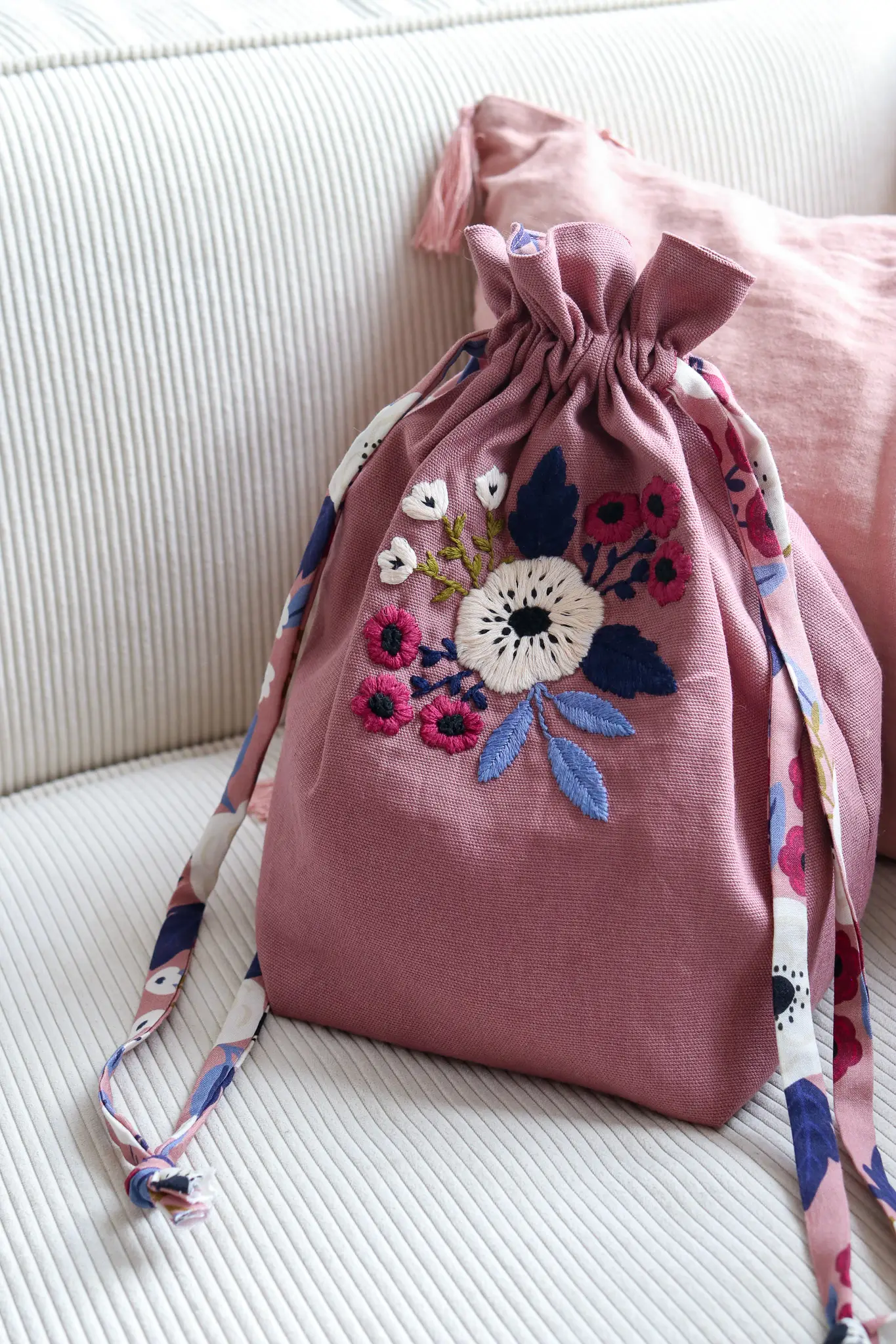 8353A4C4-A6D4-44AA-B166-CA46662B935A